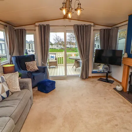 Hedgerow * Grange-over-Sands